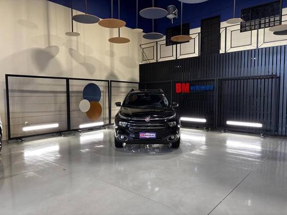 FIAT TORO 1.8 16V EVO FLEX FREEDOM AT6 FIAT TORO 1.8 16V EVO FLEX FREEDOM AT6